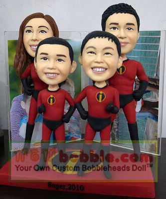 bobble super family- Incredibles- for 4 persons