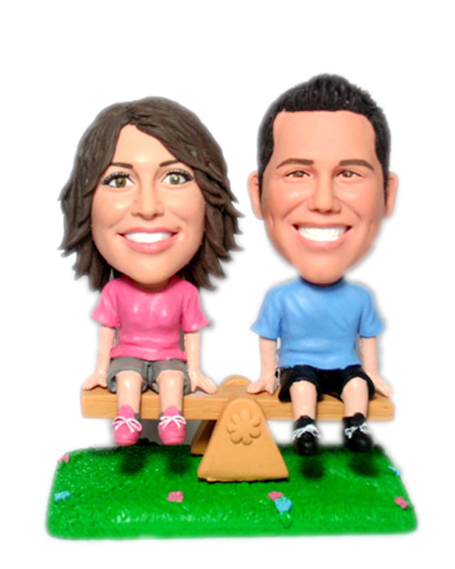 Custom bobble heads dolls Couple Sitting On a Bench Bobblehead