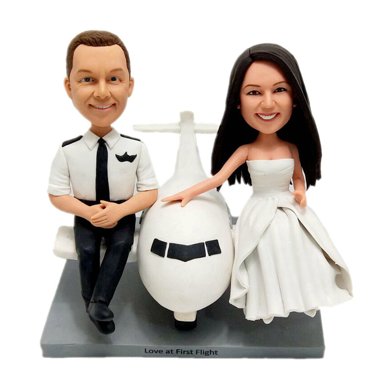 Custom bobble heads Pilot bobblehead cake toppers with airplane
