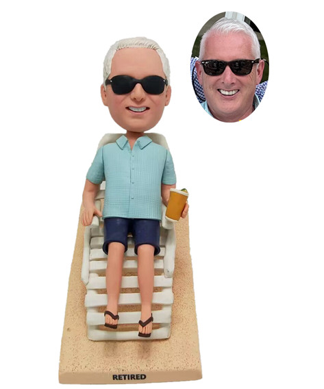 Custom Bobbleheads Man On Beach Chair Bobbleheads For Retired Boss Dad